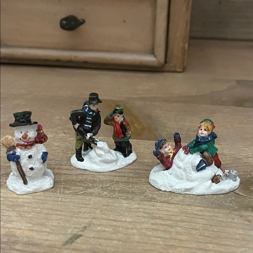 Misc Vintage Winter Figures Festive Snowman Children Shoveling Figurine Set of 3